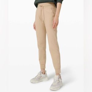 Lululemon Ready to Rulu Jogger